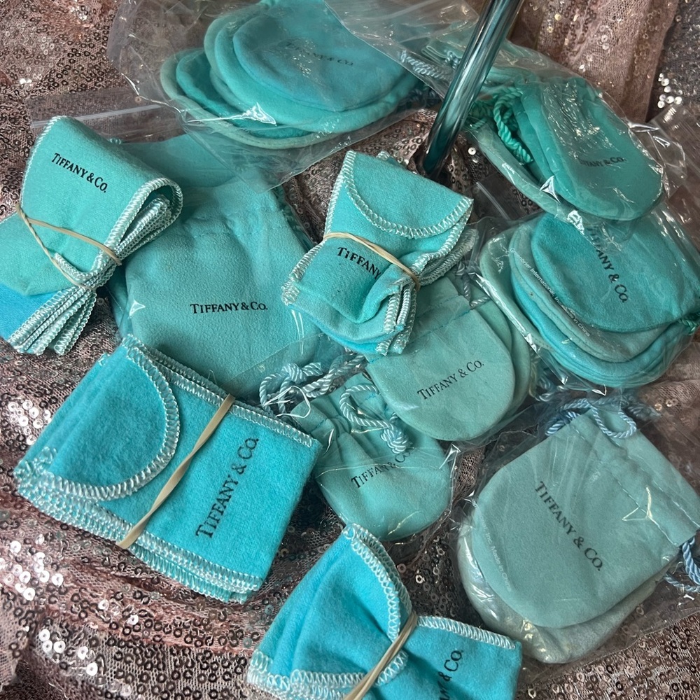 Set of 5 Tiffany and Co dust bags (small)